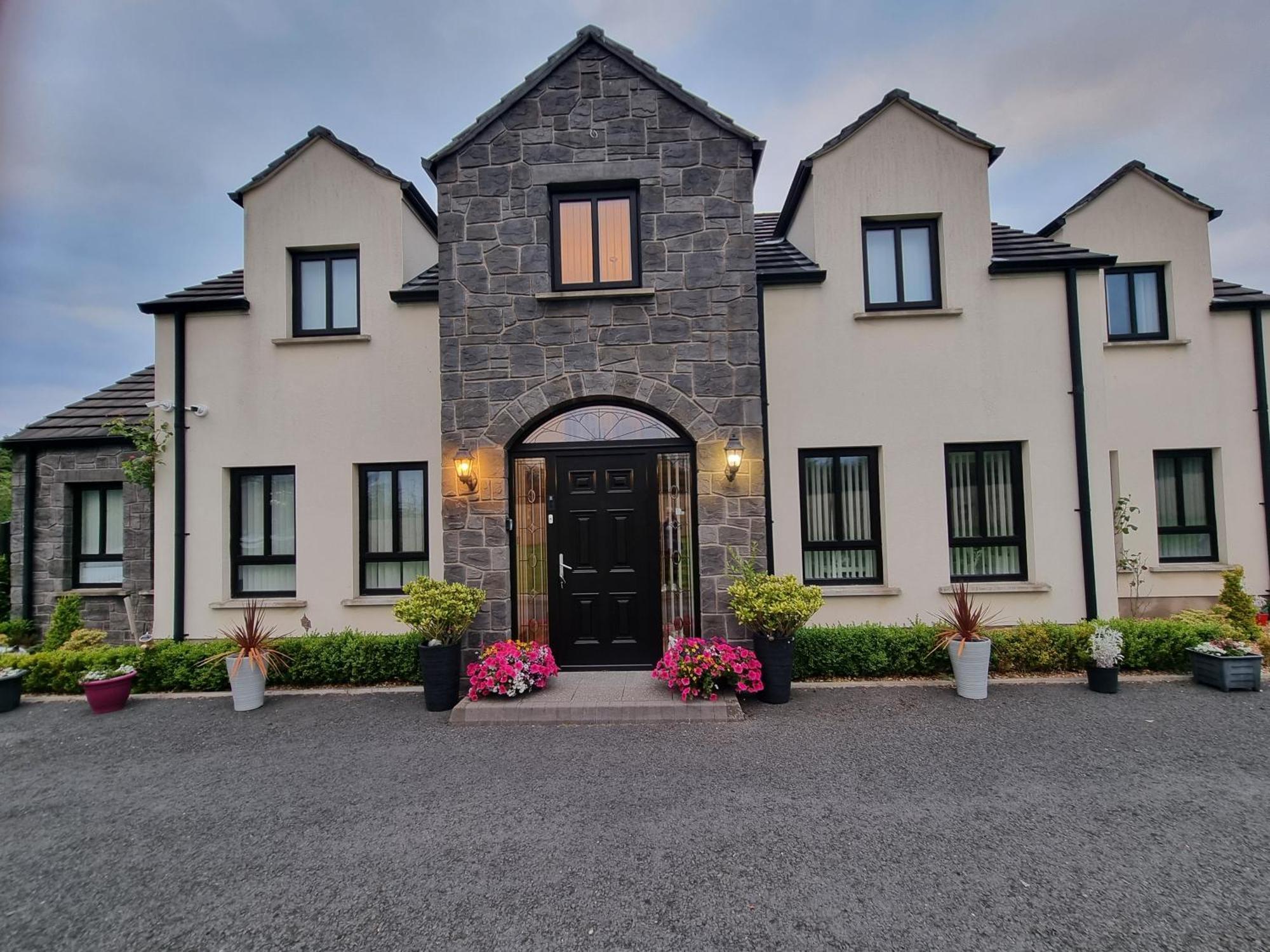 Boutique Country House Aldergrove 克拉姆林 外观 照片